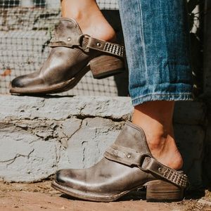 DISCONTINUED FREEBIRD BY STEVEN : TRAIN